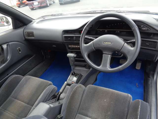 トヨタ カローラレビン １．６ ＧＴアペックス S62年 (中国) 99