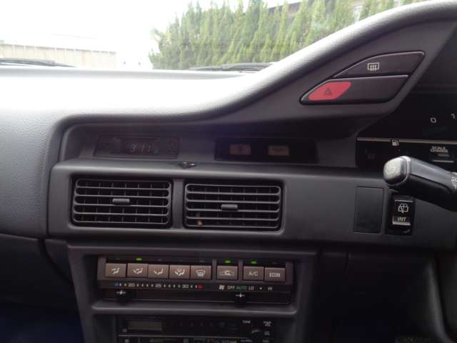 トヨタ カローラレビン １．６ ＧＴアペックス S62年 (中国) 99