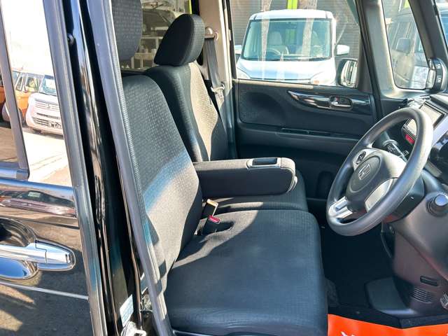 ホンダ Ｎ　ＢＯＸ ６６０ カスタムＧ ＳＳパッケージ H28年 (九州・沖縄) 99