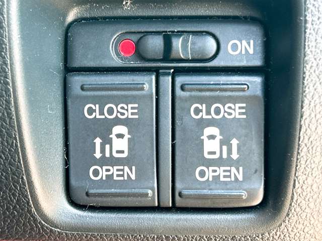 ホンダ Ｎ　ＢＯＸ ６６０ カスタムＧ ＳＳパッケージ H28年 (九州・沖縄) 99