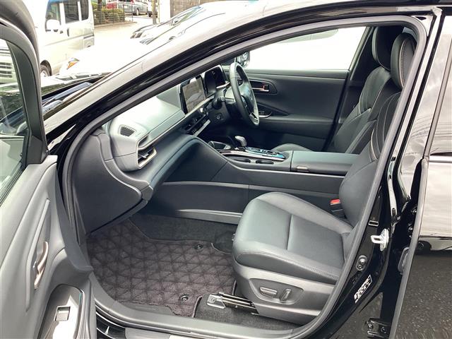 トヨタ クラウン　スポーツ　ハイブリッド ２．５ Ｚ Ｅ－ＦＯＵＲ ４ＷＤ R6年 (関東) 99