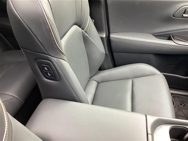 トヨタ クラウン　スポーツ　ハイブリッド ２．５ Ｚ Ｅ－ＦＯＵＲ ４ＷＤ R6年 (関東) 99