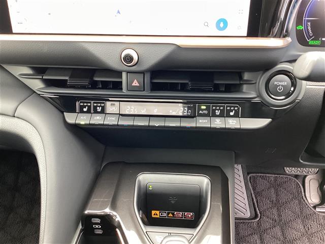 トヨタ クラウン　スポーツ　ハイブリッド ２．５ Ｚ Ｅ－ＦＯＵＲ ４ＷＤ R6年 (関東) 99