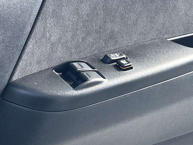 トヨタ ハイエースワゴン ２．７ ＧＬ ロング ファインテックツアラー R7年 (近畿) 99