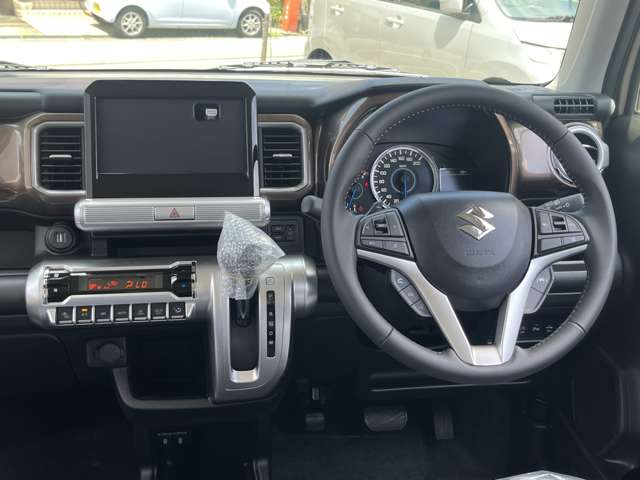 スズキ クロスビー １．０ ハイブリッド ＭＺ ブラウンアクセントパッケージ装着車 R7年 (近畿) 99