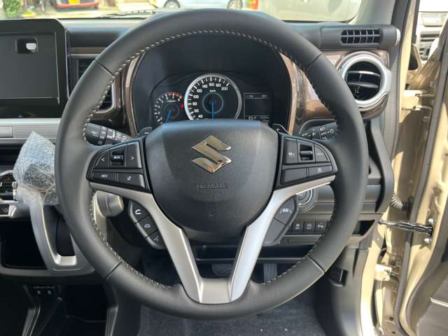 スズキ クロスビー １．０ ハイブリッド ＭＺ ブラウンアクセントパッケージ装着車 R7年 (近畿) 99