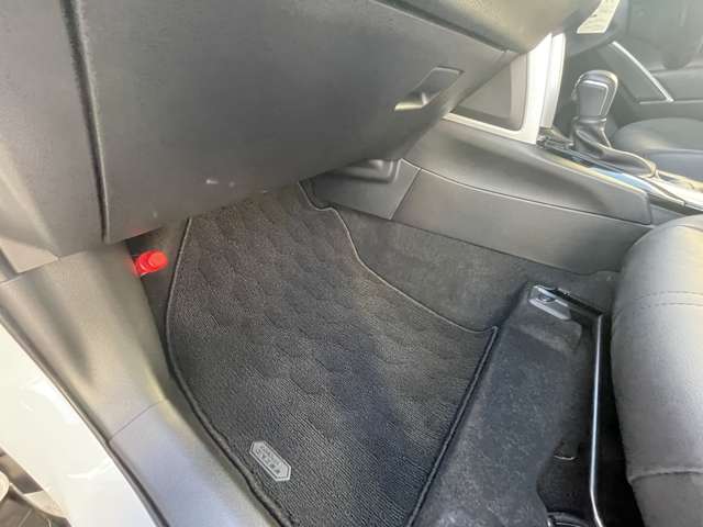 トヨタ カローラクロス　ハイブリッド １．８ ハイブリッド Ｚ R6年 (東海) 99