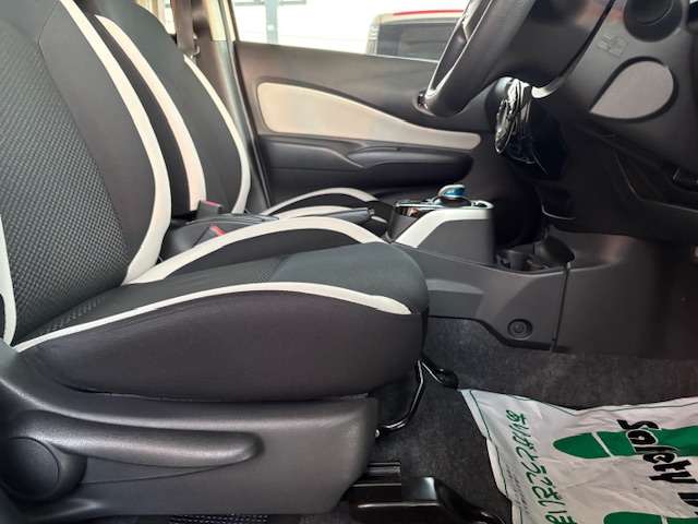 日産 ノート １．２ Ｅ－ＰＯＷＥＲ Ｘ H28年 (東北) 99