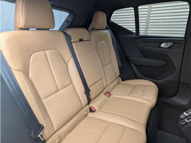 ボルボ ＸＣ４０ Ｔ５ ＡＷＤ インスクリプション ４ＷＤ R2年 (東北) 99