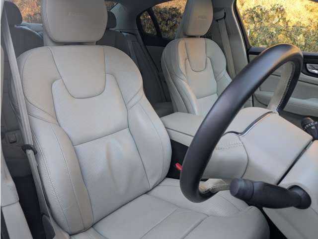 ボルボ Ｓ６０ Ｔ５　インスクリプション R2年 (東北) 99