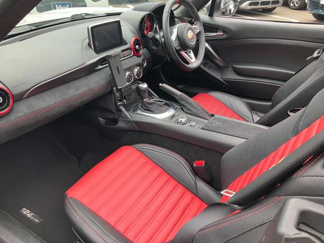 アバルト １２４　スパイダー １．４ H28年 (東北) 99