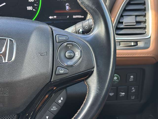 ホンダ ヴェゼル １．５ ハイブリッド Ｚ ホンダセンシング H30年 (東北) 99