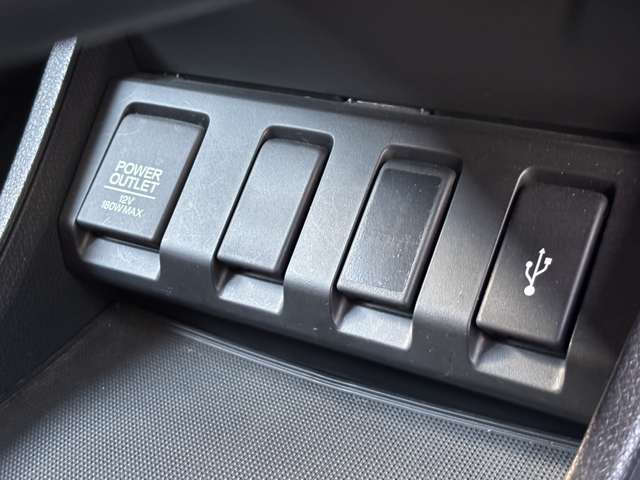 ホンダ ヴェゼル １．５ ハイブリッド Ｚ ホンダセンシング H30年 (東北) 99