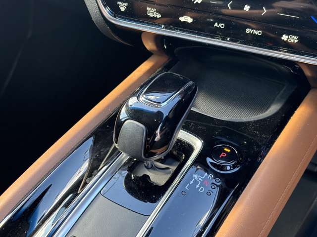 ホンダ ヴェゼル １．５ ハイブリッド Ｚ ホンダセンシング H30年 (東北) 99