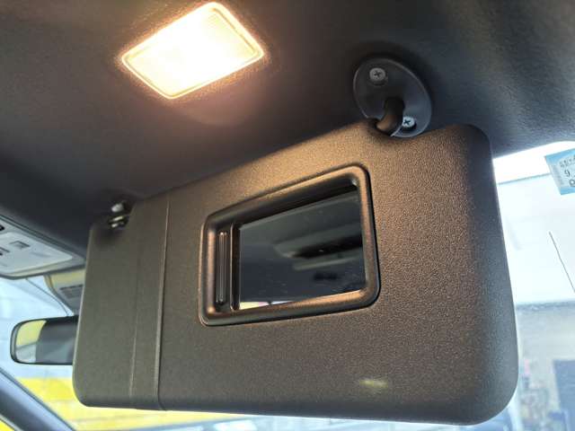 トヨタ ノア ２．０ ＳＩ ＷＸＢ ４ＷＤ H30年 (東北) 99