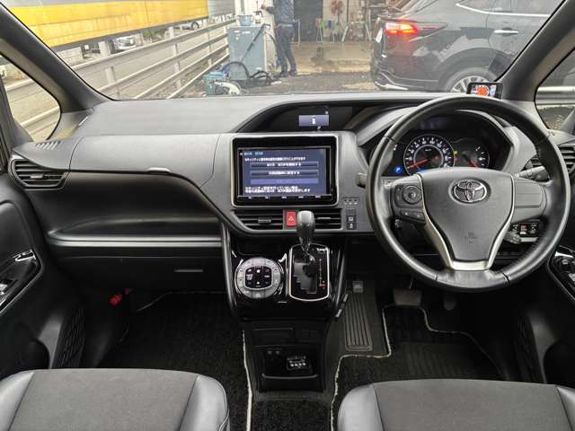 トヨタ ノア ２．０ ＳＩ ＷＸＢ ４ＷＤ H30年 (東北) 99