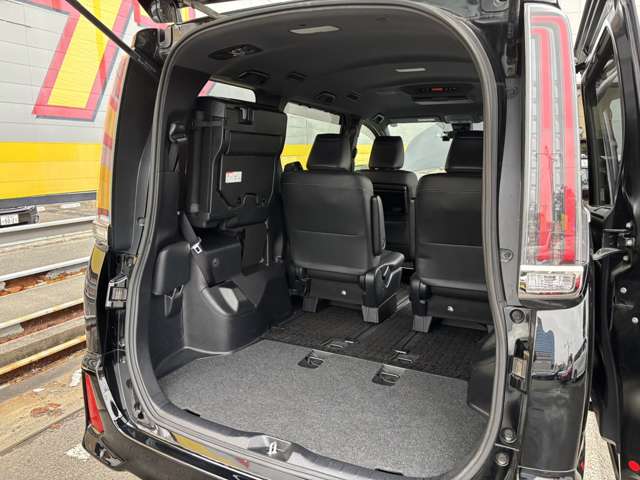 トヨタ ノア ２．０ ＳＩ ＷＸＢ ４ＷＤ H30年 (東北) 99