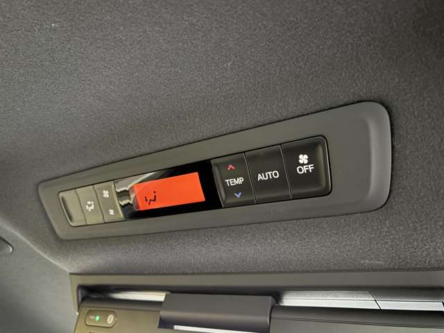 トヨタ ノア ２．０ ＳＩ ＷＸＢ ４ＷＤ H30年 (東北) 99