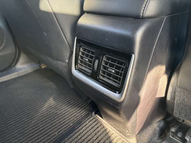 トヨタ ハリアー ２．０ エレガンス ４ＷＤ H26年 (東北) 99