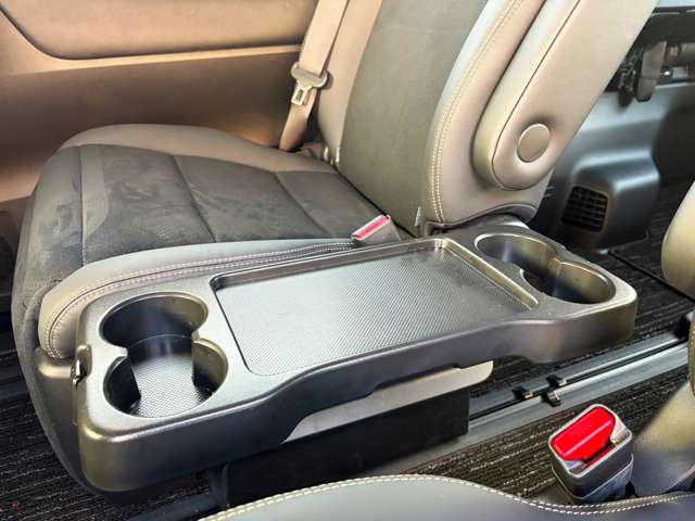 トヨタ アルファード ２．５ Ｓ タイプゴールドＩＩＩ R5年 (東北) 99