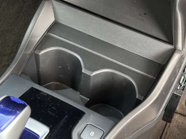 ホンダ グレイス　ハイブリッド １．５ ハイブリッド ＥＸ H27年 (東北) 99