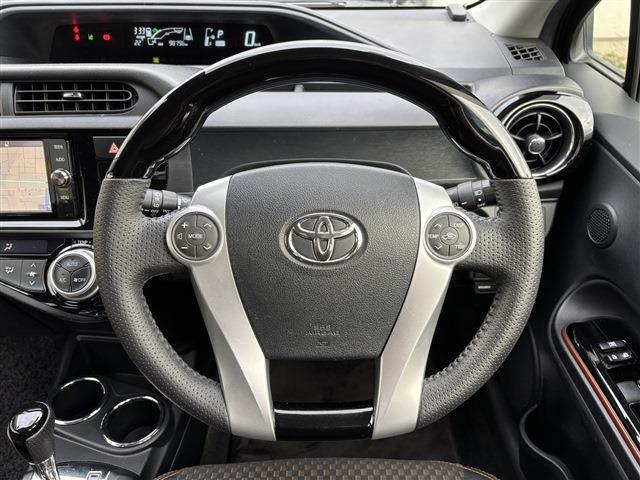 トヨタ アクア １．５ Ｘ－ＵＲＢＡＮ H28年 (東北) 99