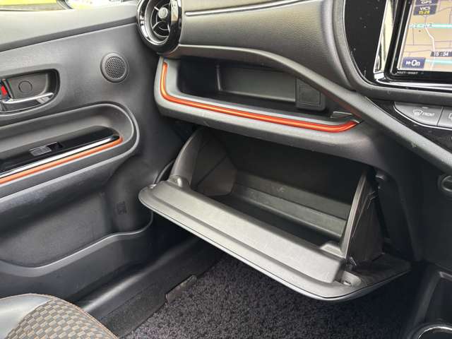 トヨタ アクア １．５ Ｘ－ＵＲＢＡＮ H28年 (東北) 99