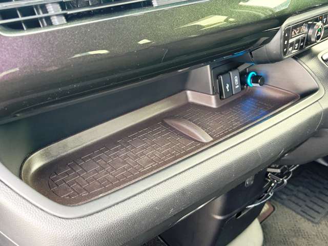 ホンダ Ｎ　ＢＯＸ カスタム ６６０ Ｇ Ｌ ホンダセンシング R1年 (東北) 99