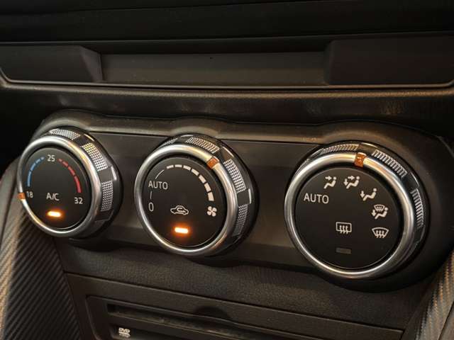 マツダ デミオ １．５ ＸＤ ツーリング ディーゼルターボ H27年 (東北) 99