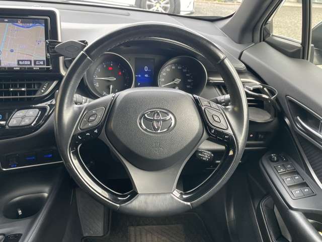 トヨタ Ｃ−ＨＲ １．２ Ｓ－Ｔ ４ＷＤ H28年 (東北) 99