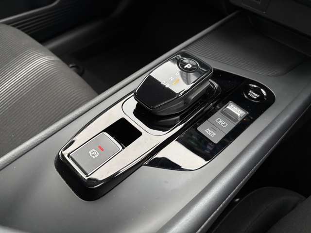 日産 ノート １．２ Ｘ R3年 (東北) 99