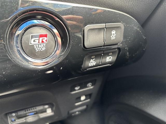 トヨタ プリウスＰＨＶ １．８ Ｓ ＧＲ スポーツ R4年 (東北) 99