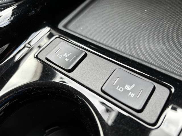 トヨタ プリウスＰＨＶ １．８ Ｓ ＧＲ スポーツ R4年 (東北) 99