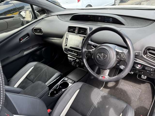 トヨタ プリウスＰＨＶ １．８ Ｓ ＧＲ スポーツ R4年 (東北) 99