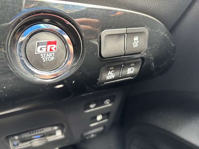 トヨタ プリウスＰＨＶ １．８ Ｓ ＧＲ スポーツ R4年 (東北) 99