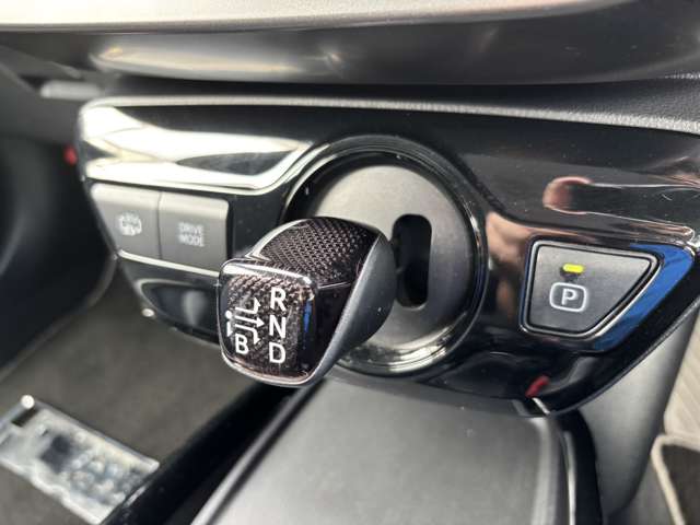 トヨタ プリウスＰＨＶ １．８ Ｓ ＧＲ スポーツ R4年 (東北) 99