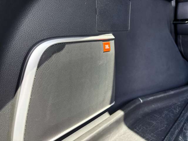 トヨタ ハリアー　ハイブリッド ２．５ ハイブリッド Ｅ－ＦＯＵＲ Ｚ レザーパッケージ ４ＷＤ R2年 (東北) 99