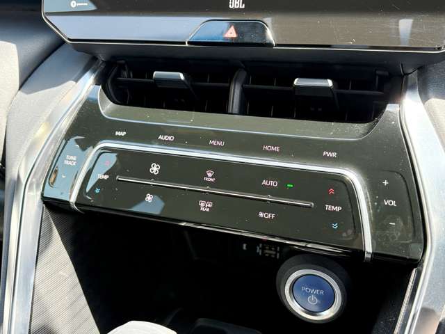 トヨタ ハリアー　ハイブリッド ２．５ ハイブリッド Ｅ－ＦＯＵＲ Ｚ レザーパッケージ ４ＷＤ R2年 (東北) 99