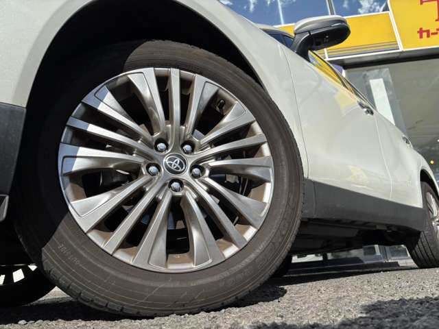 トヨタ ハリアー　ハイブリッド ２．５ ハイブリッド Ｅ－ＦＯＵＲ Ｚ レザーパッケージ ４ＷＤ R2年 (東北) 99