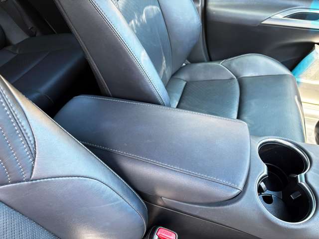 トヨタ ハリアー　ハイブリッド ２．５ ハイブリッド Ｅ－ＦＯＵＲ Ｚ レザーパッケージ ４ＷＤ R2年 (東北) 99