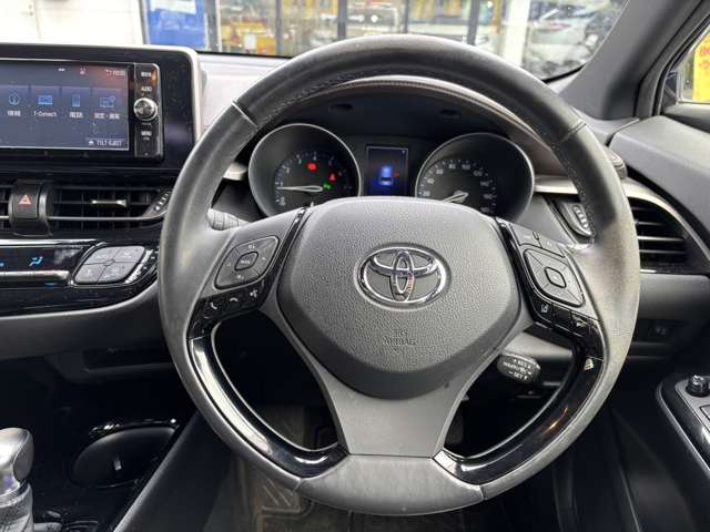 トヨタ Ｃ−ＨＲ １．２ Ｇ－Ｔ ４ＷＤ H29年 (東北) 99
