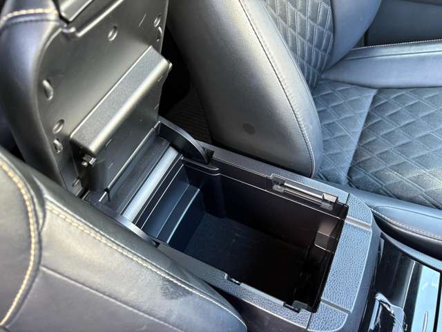 トヨタ ハリアー　ハイブリッド ２．５ ハイブリッド Ｅ－ＦＯＵＲ エレガンス ４ＷＤ H27年 (東北) 99