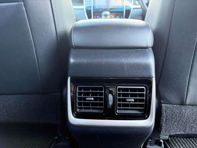 トヨタ ハリアー　ハイブリッド ２．５ ハイブリッド Ｅ－ＦＯＵＲ エレガンス ４ＷＤ H27年 (東北) 99