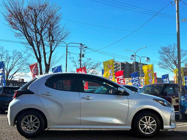 トヨタ ヤリス １．０ Ｇ R4年 (東北) 99