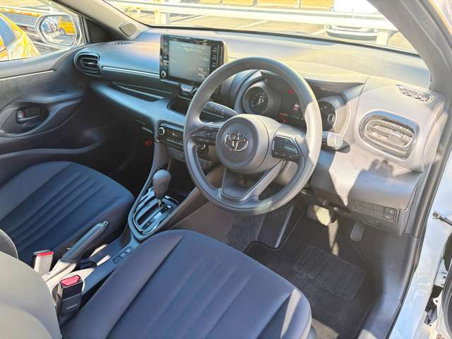 トヨタ ヤリス １．０ Ｇ R4年 (東北) 99