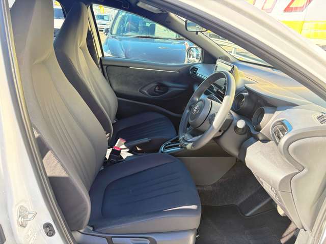 トヨタ ヤリス １．０ Ｇ R4年 (東北) 99