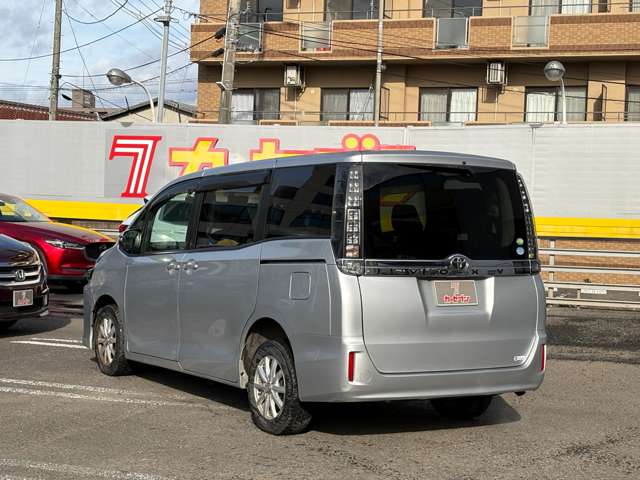 トヨタ ヴォクシー ２．０ Ｘ ４ＷＤ H26年 (東北) 99