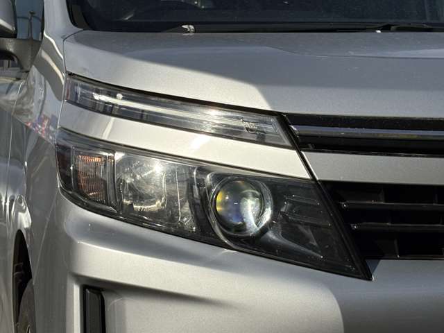 トヨタ ヴォクシー ２．０ Ｘ ４ＷＤ H26年 (東北) 99