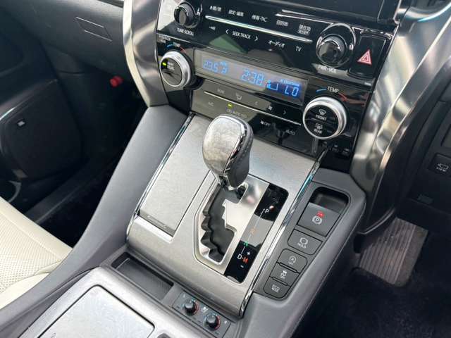 トヨタ ヴェルファイア ３．５ エグゼクティブラウンジ Ｚ H30年 (東北) 99