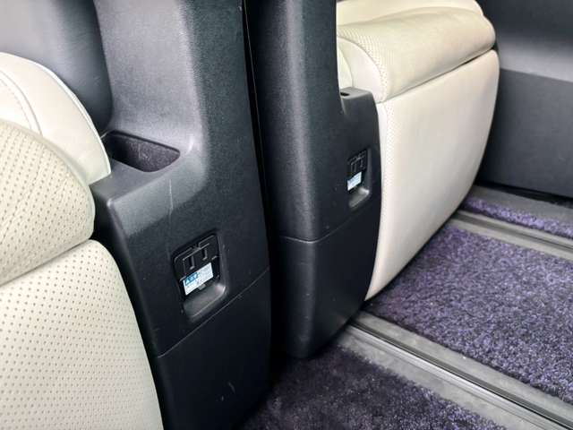 トヨタ ヴェルファイア ３．５ エグゼクティブラウンジ Ｚ H30年 (東北) 99